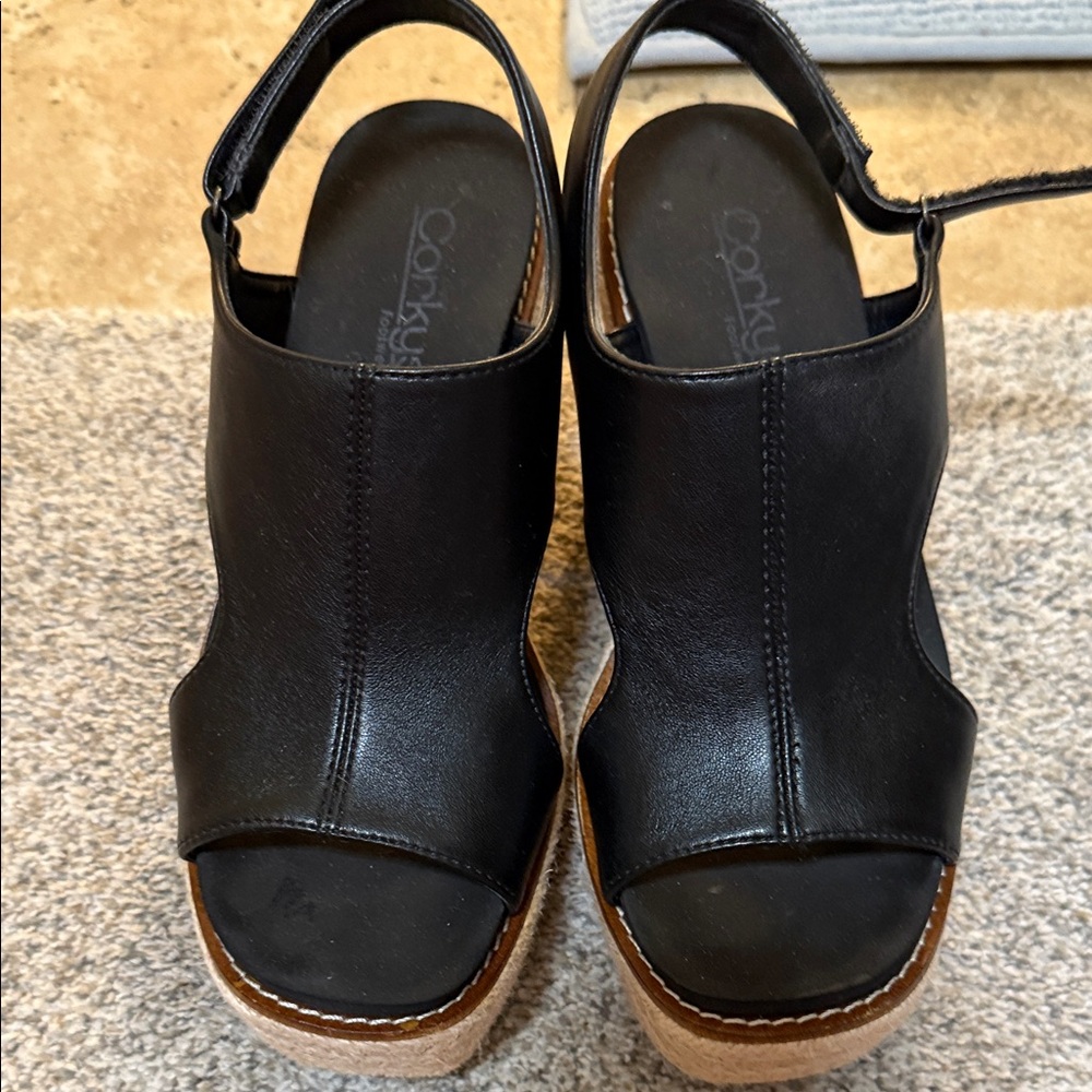 Corkys Freddie’s size 7 Black Women's Sandals